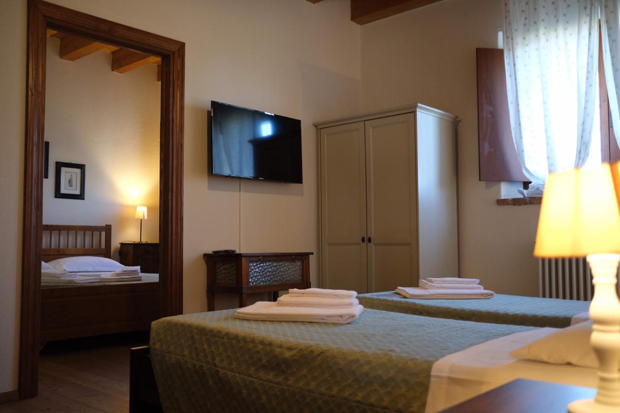 Agriturismo Corte Pellegrini San Martino Buon Albergo Ngoại thất bức ảnh